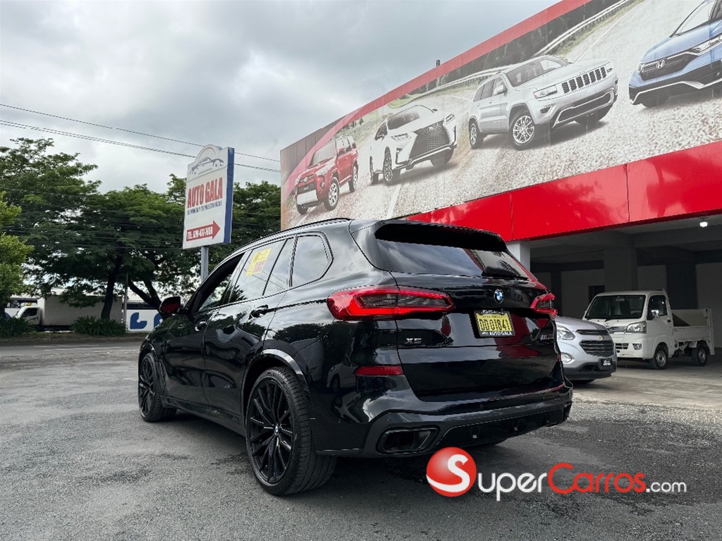 2020 BMW X 5 M Performance X-DRIVE 50i — foto 4 / 12