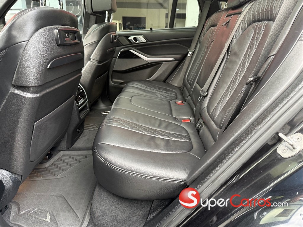 2020 BMW X 5 M Performance X-DRIVE 50i — foto 8 / 12