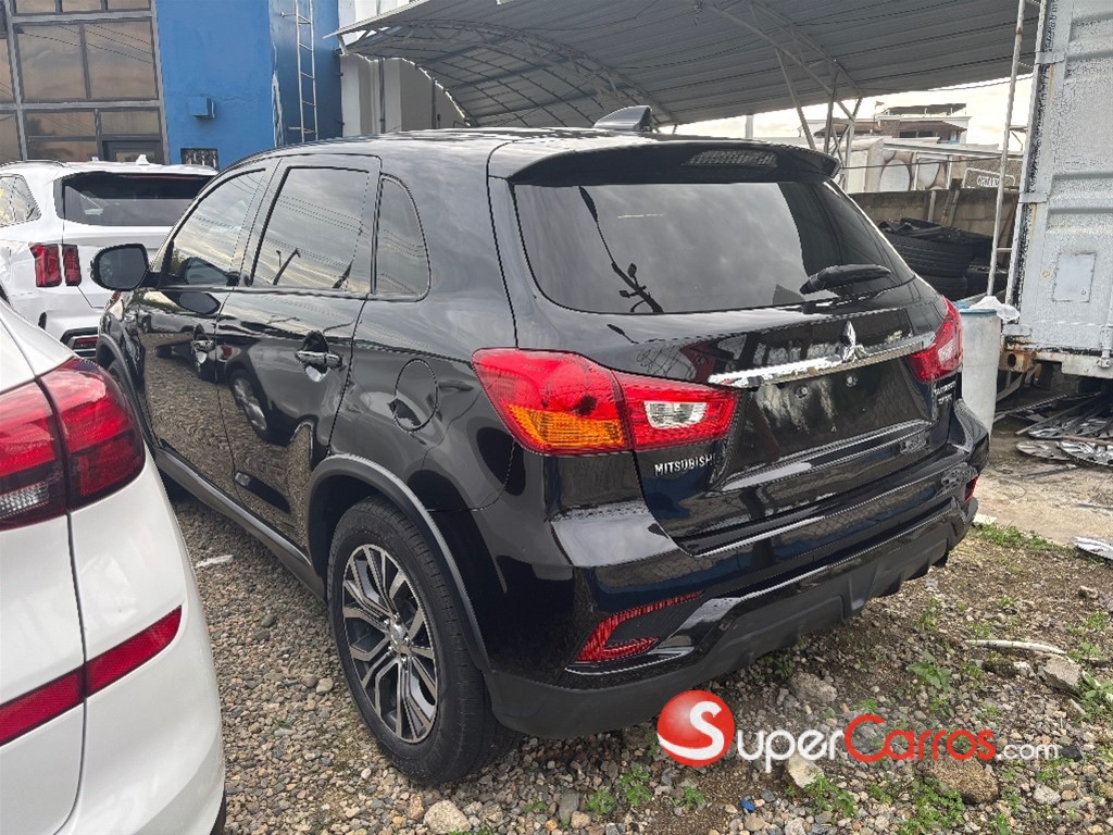 2018 Mitsubishi Motors Outlander Sport — foto 6 / 12
