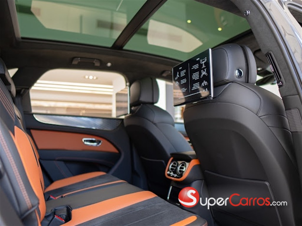 2023 Bentley Bentayga S — foto 8 / 12