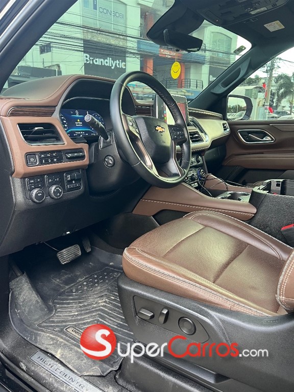 2023 Chevrolet Suburban Highcountry — foto 5 / 8