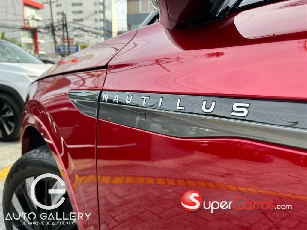 2025 Lincoln Nautilus — foto 3 / 12
