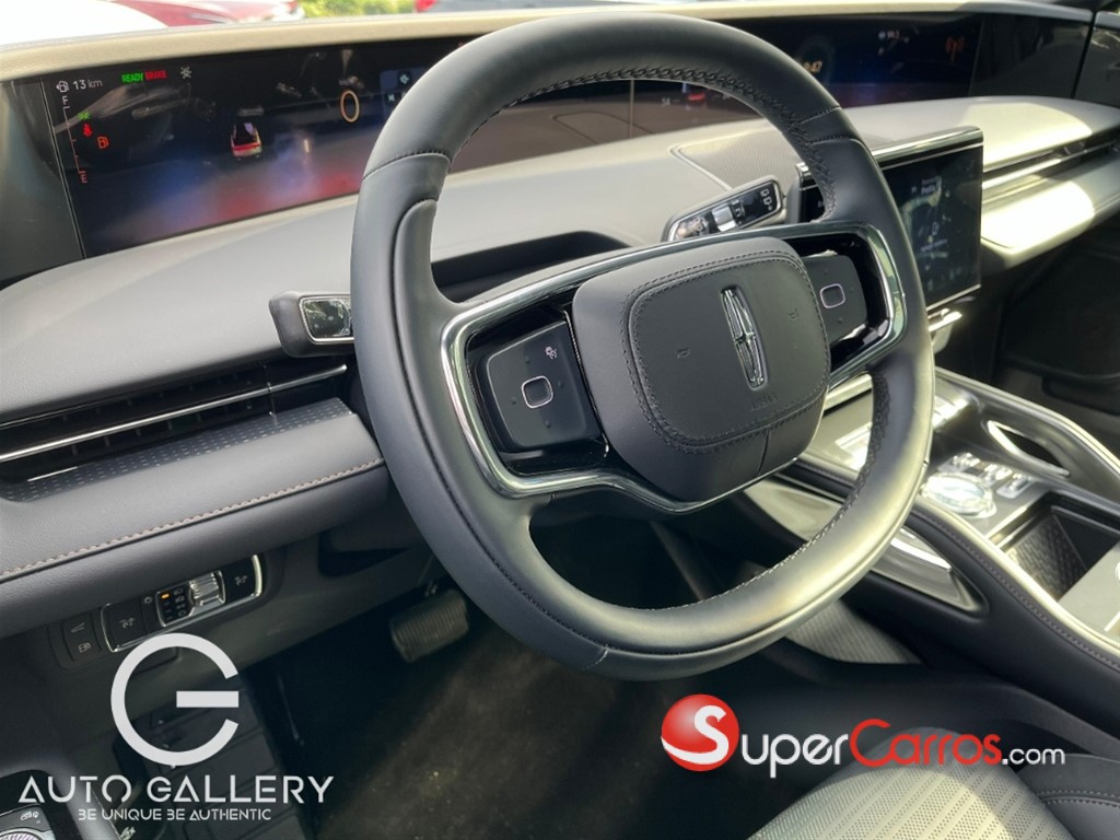 2025 Lincoln Nautilus — foto 7 / 12