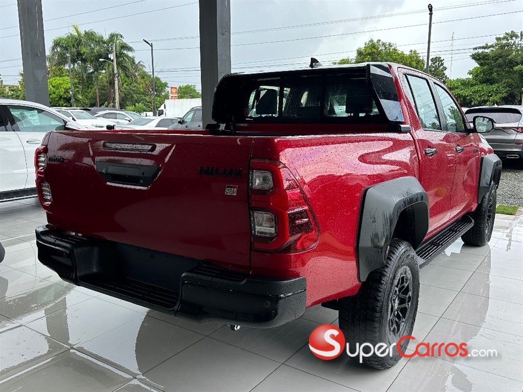 2026 Toyota Hilux GR Sport — foto 4 / 5