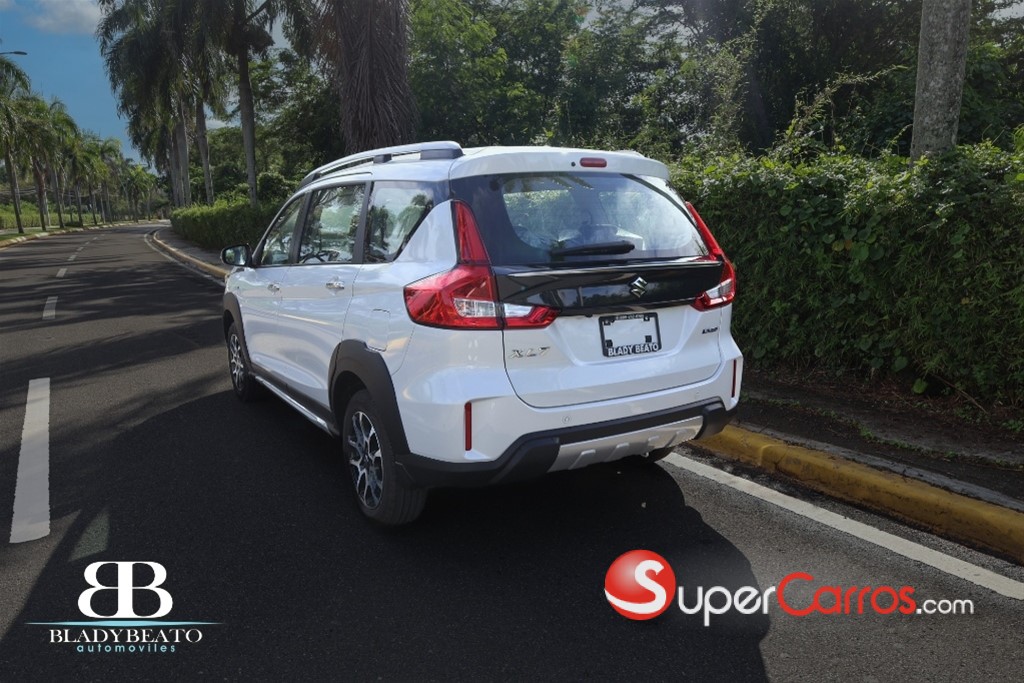 2024 Suzuki XL7 Hybrid — foto 10 / 12