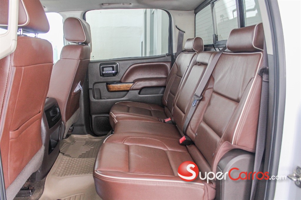 2016 Chevrolet Silverado High Country — foto 10 / 12