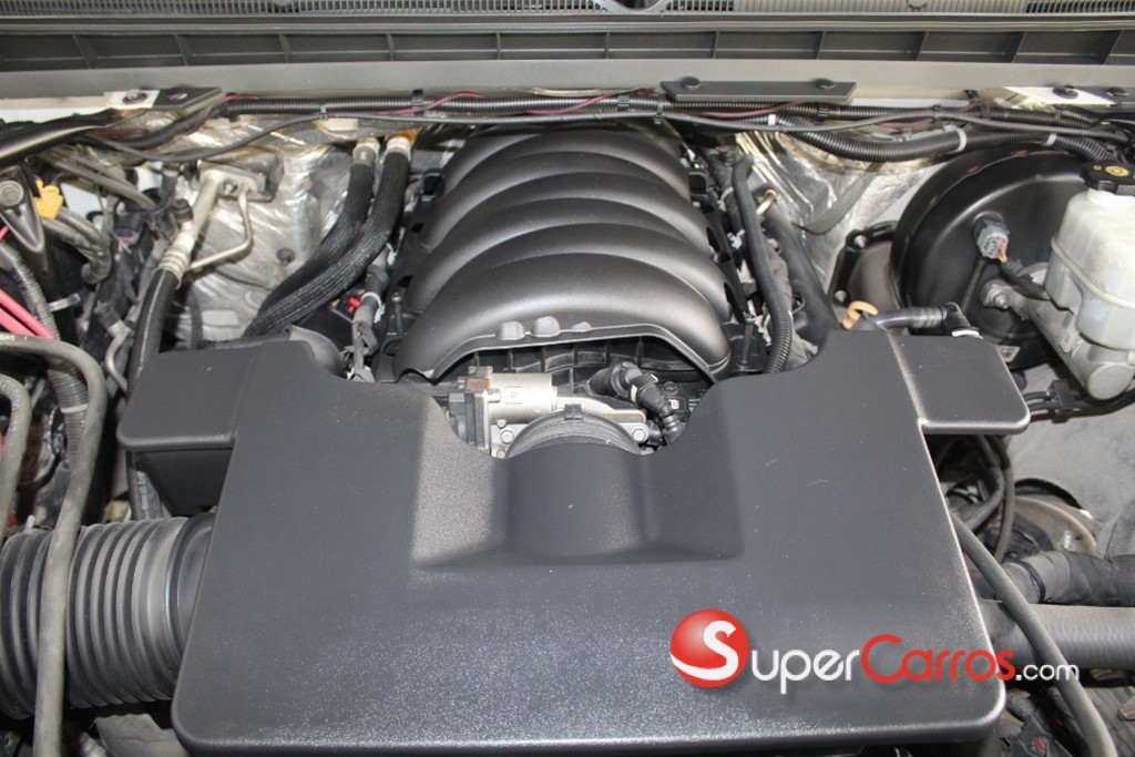 2016 Chevrolet Silverado High Country — foto 12 / 12