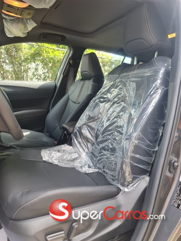 2025 Toyota Corolla Cross Full Hibrid — foto 6 / 9