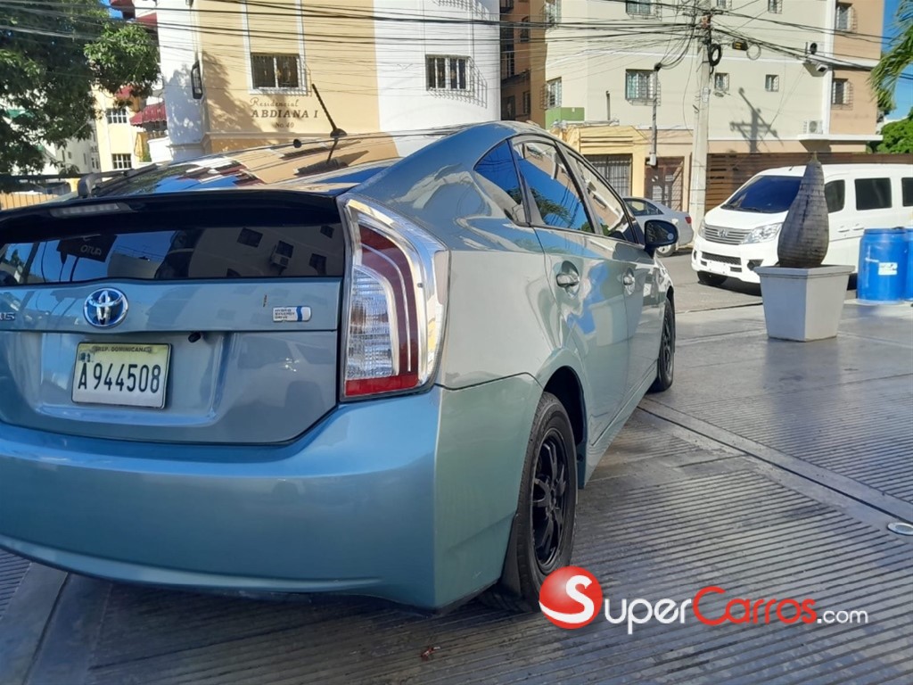 2014 Toyota Prius Hybrid — foto 5 / 11