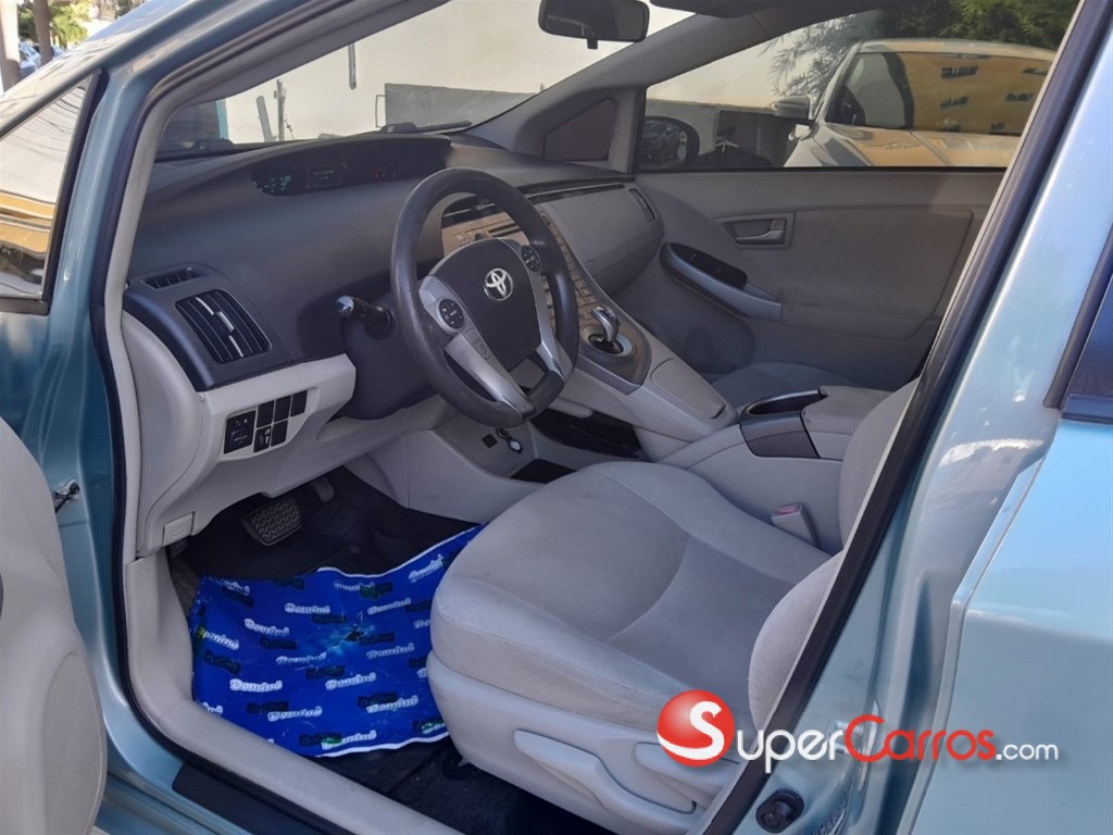 2014 Toyota Prius Hybrid — foto 8 / 11