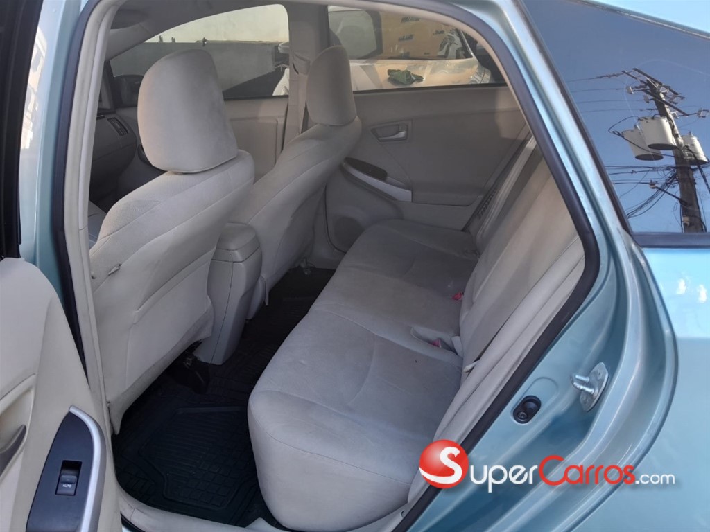2014 Toyota Prius Hybrid — foto 9 / 11