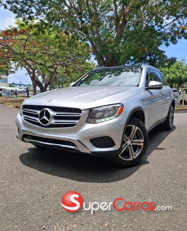 2017 Mercedes-Benz Clase GLC 300 4MATIC — foto 2 / 10