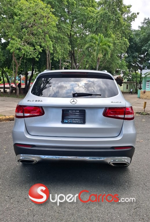 2017 Mercedes-Benz Clase GLC 300 4MATIC — foto 4 / 10