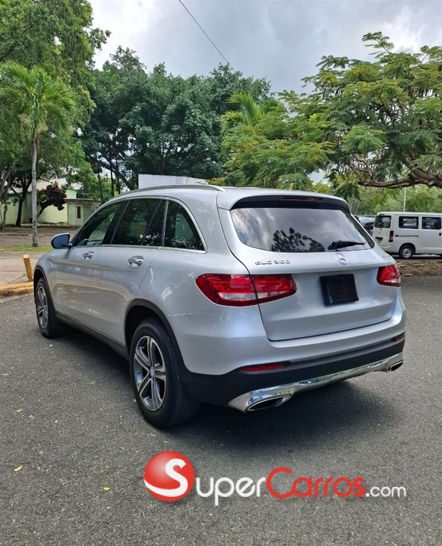 2017 Mercedes-Benz Clase GLC 300 4MATIC — foto 6 / 10