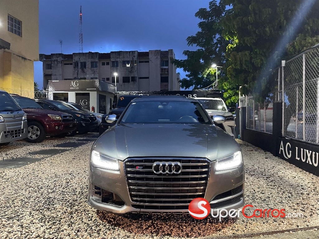2016 Audi S8