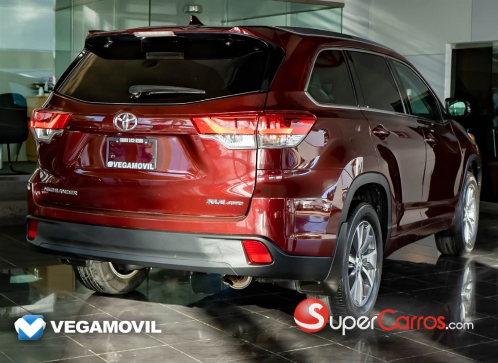 2017 Toyota Highlander XLE — foto 4 / 11