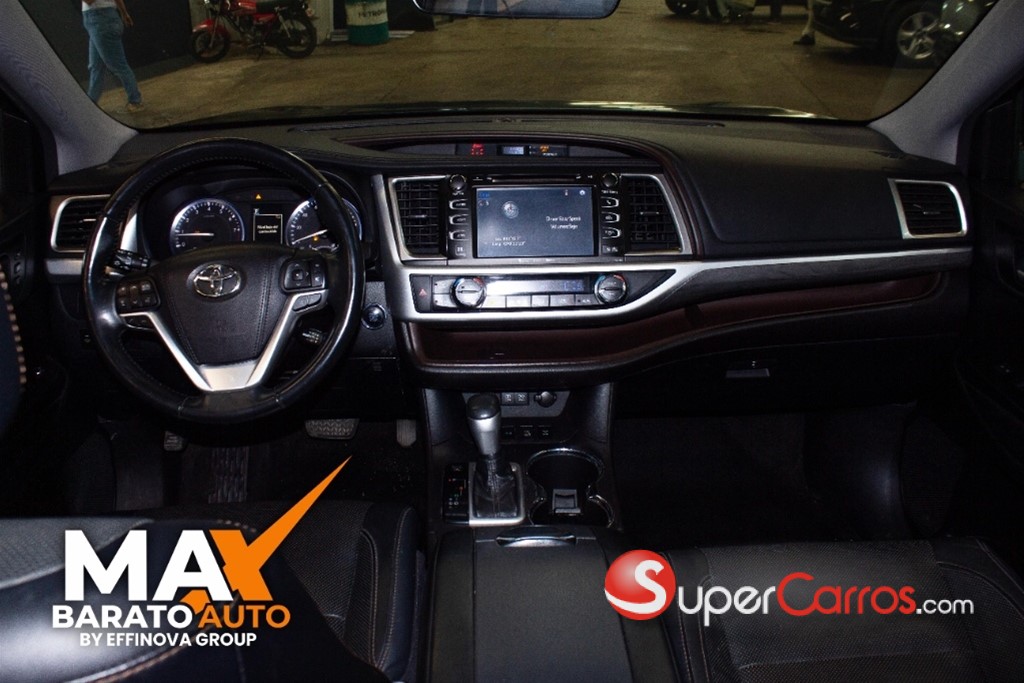 2017 Toyota Highlander Limited — foto 11 / 12
