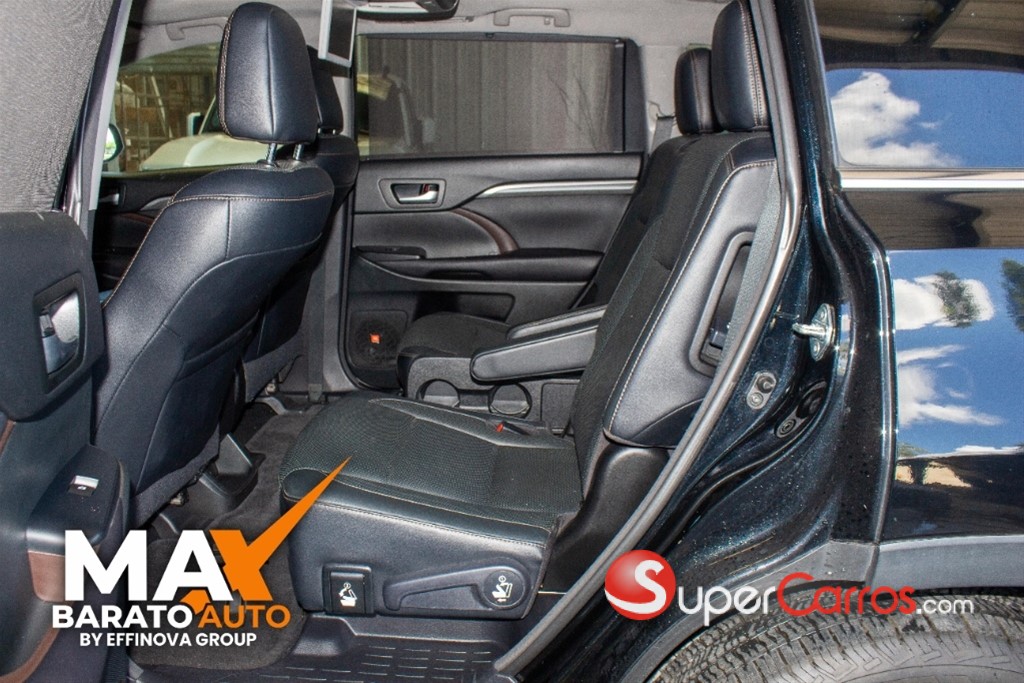 2017 Toyota Highlander Limited — foto 6 / 12