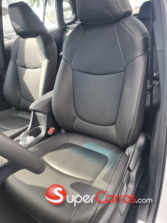 2025 Toyota Corolla Cross Hibrid — foto 6 / 9