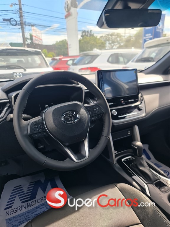 2025 Toyota Corolla Cross Hibrid — foto 7 / 9