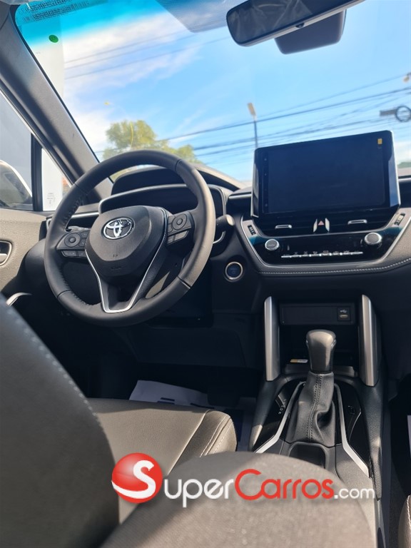 2025 Toyota Corolla Cross Hibrid — foto 8 / 9
