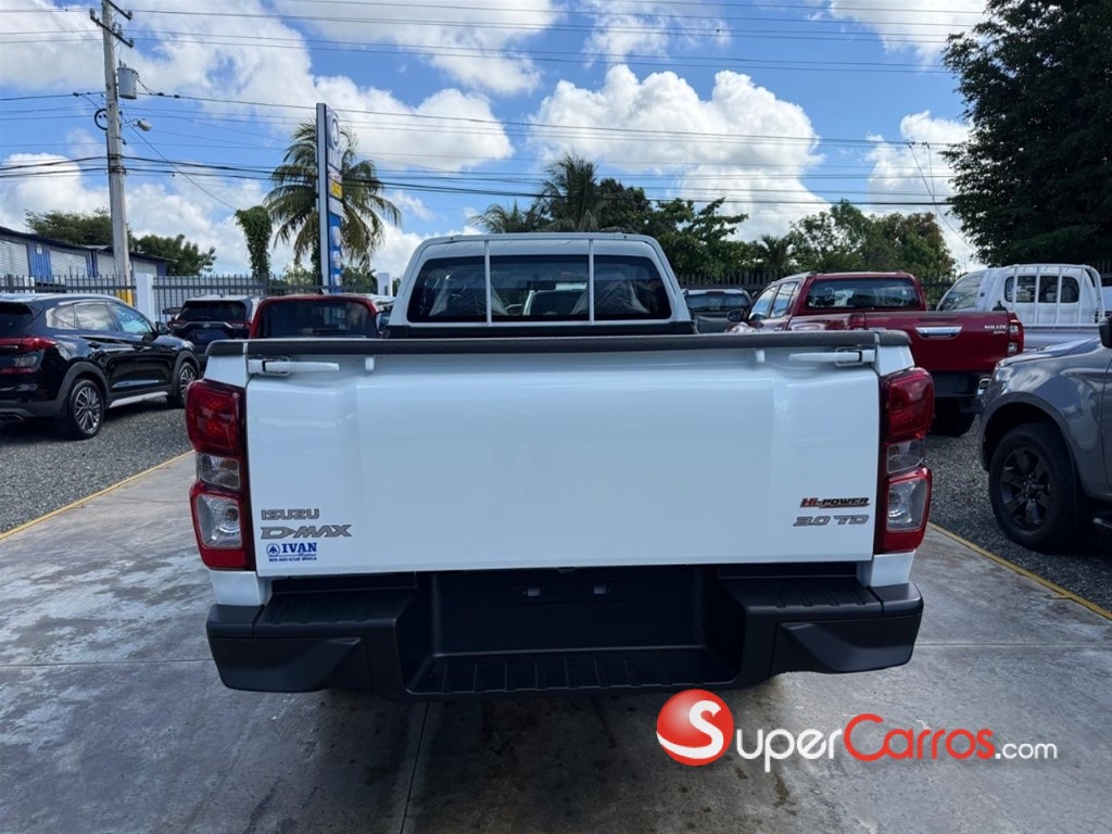 2027 Isuzu DMAX — foto 4 / 12
