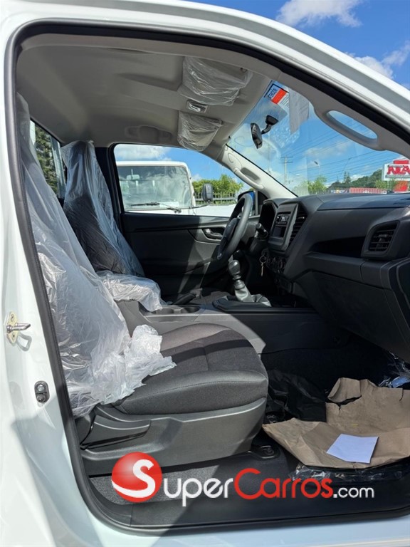2027 Isuzu DMAX — foto 8 / 12