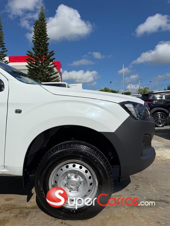 2027 Isuzu DMAX — foto 11 / 12
