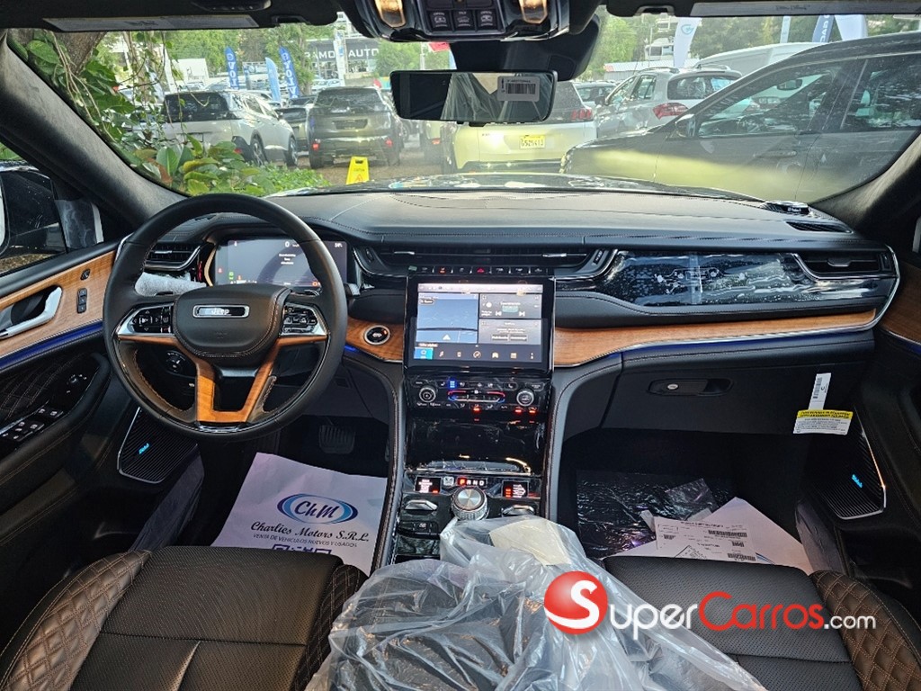 2024 Jeep Grand Cherokee L Summit Reserve — foto 10 / 11