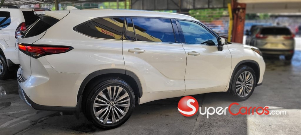 2020 Toyota Highlander Platinum — foto 7 / 11