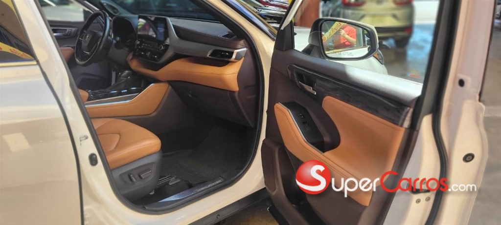 2020 Toyota Highlander Platinum — foto 11 / 11
