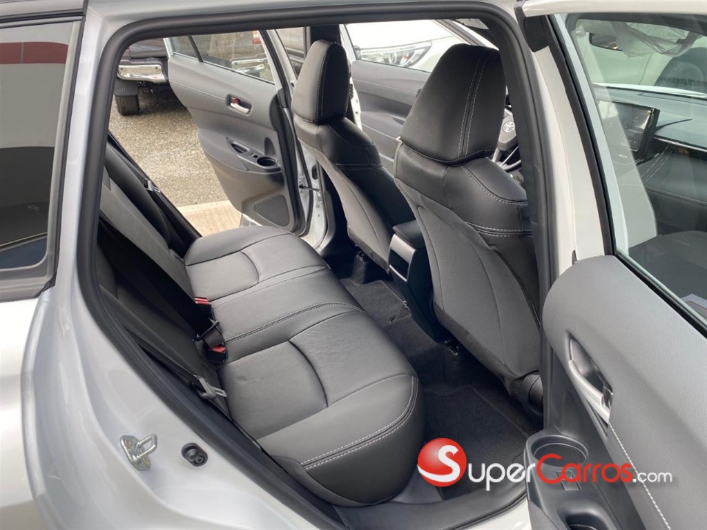 2025 Toyota Corolla Cross Full — foto 8 / 9