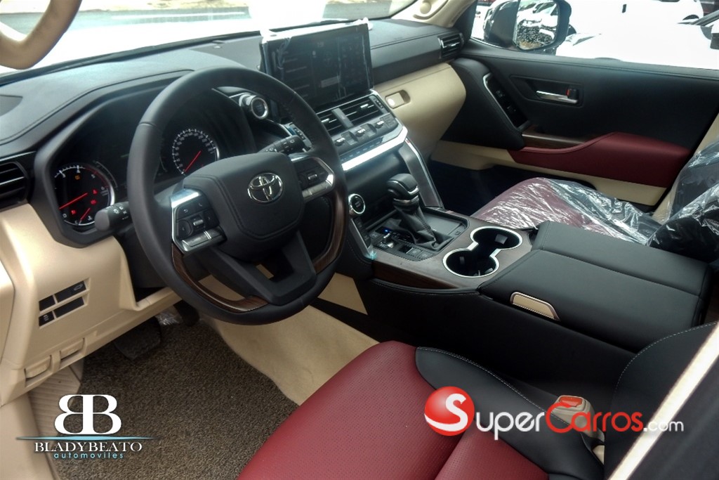 2026 Toyota Land Cruiser 70 ANIVERSARIO — foto 3 / 10