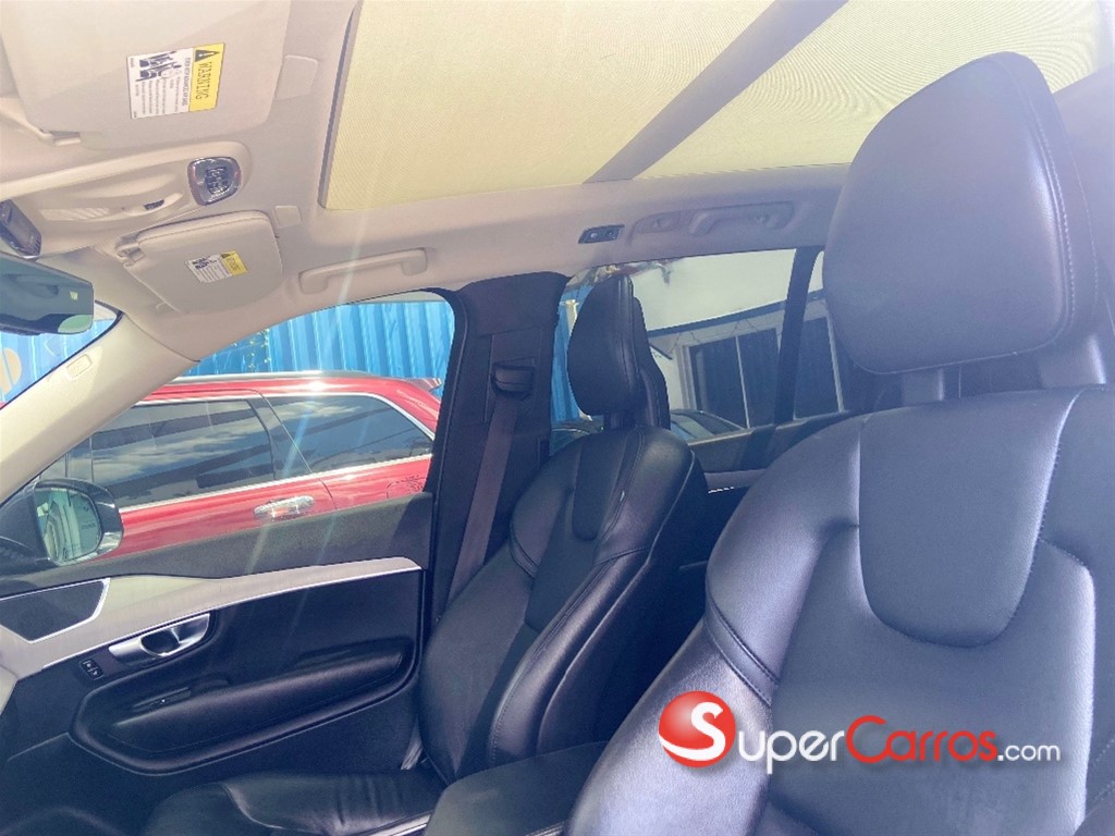 2021 Volvo XC90 Momentum T5 — foto 9 / 12