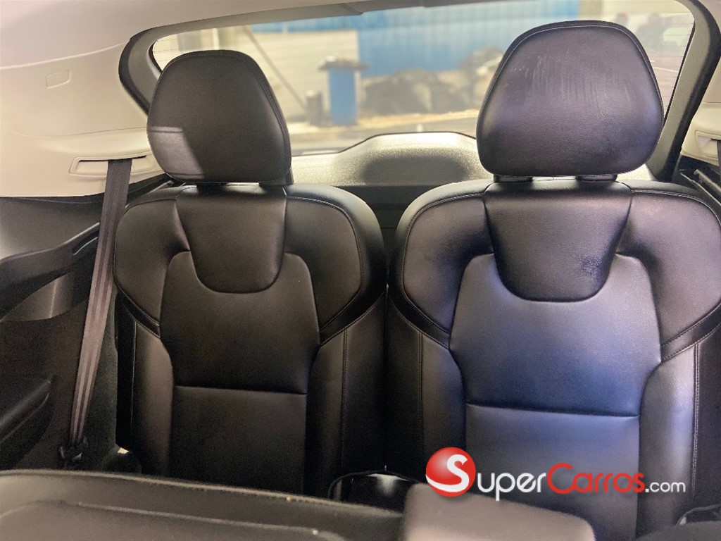 2021 Volvo XC90 Momentum T5 — foto 11 / 12