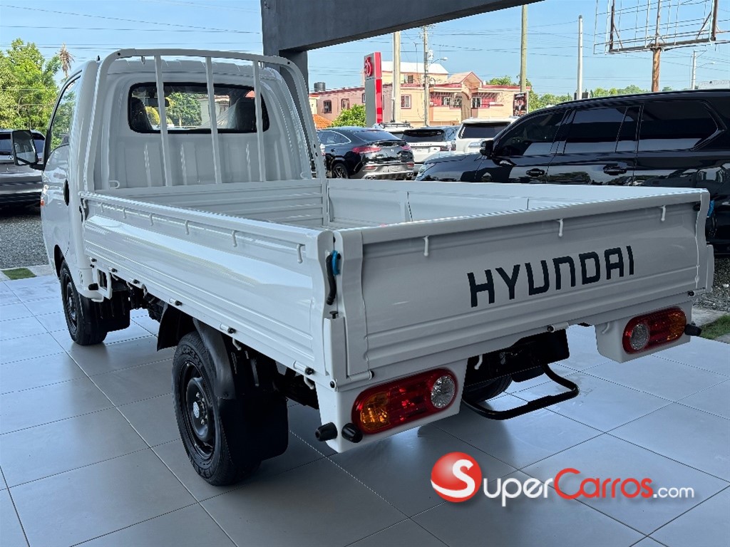2025 Hyundai H-100 Camion — foto 2 / 8
