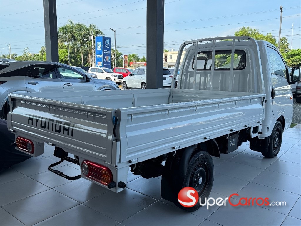2025 Hyundai H-100 Camion — foto 3 / 8