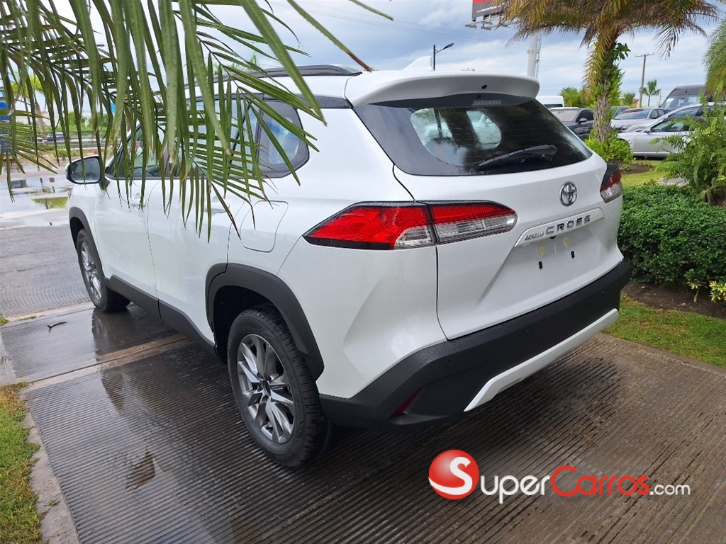 2026 Toyota Corolla Cross Full — foto 2 / 5