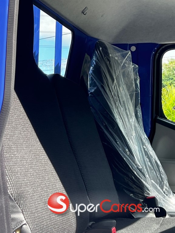 2027 Mitsubishi Motors Canter Cama Larga — foto 9 / 12