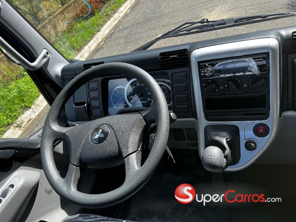 2027 Mitsubishi Motors Canter Cama Larga — foto 10 / 12