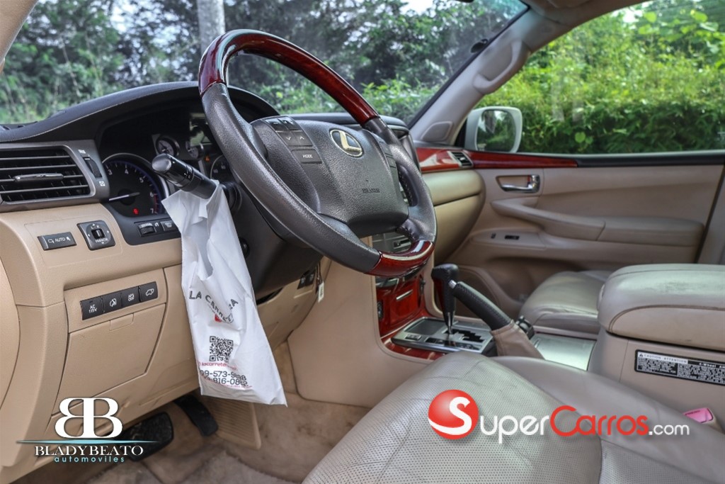 2009 Lexus LX 570 — foto 9 / 10