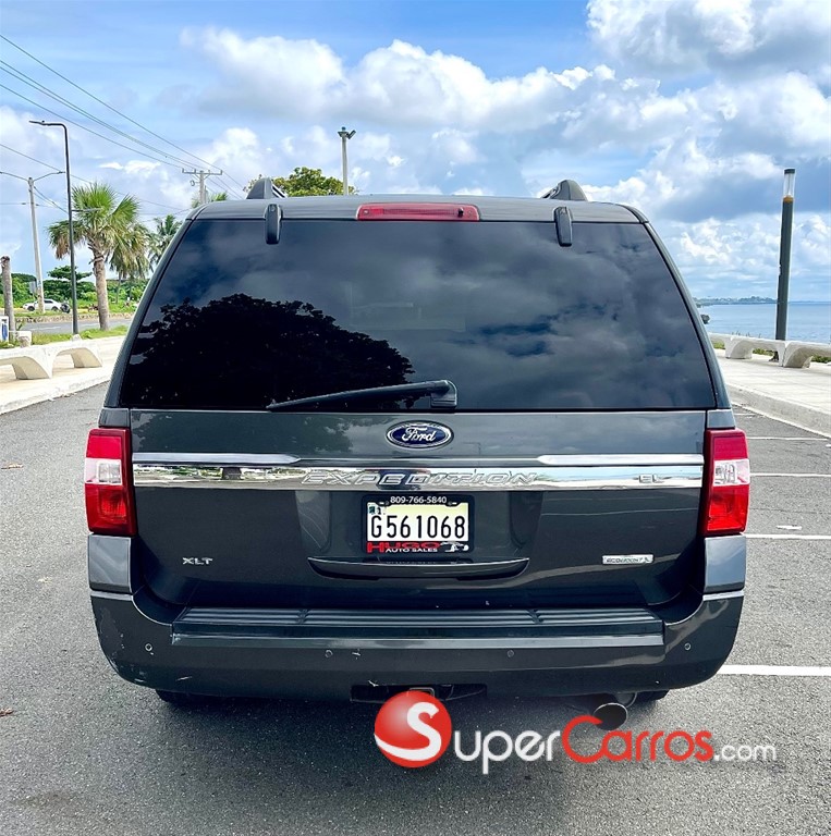 2016 Ford Expedition XLT — foto 4 / 12
