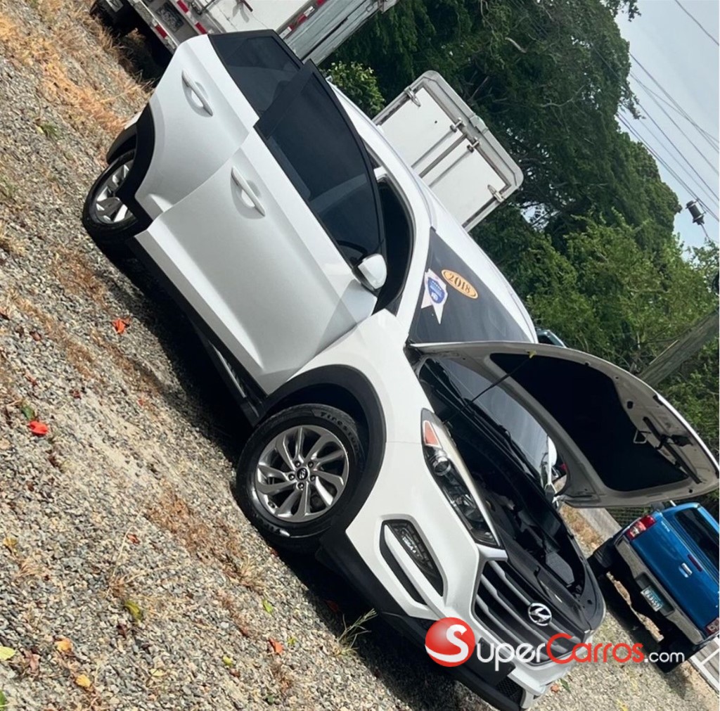 2018 Hyundai Tucson SE — foto 4 / 5