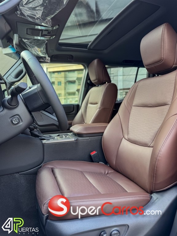 2027 Toyota Land Cruiser Prado Adventure — foto 7 / 10