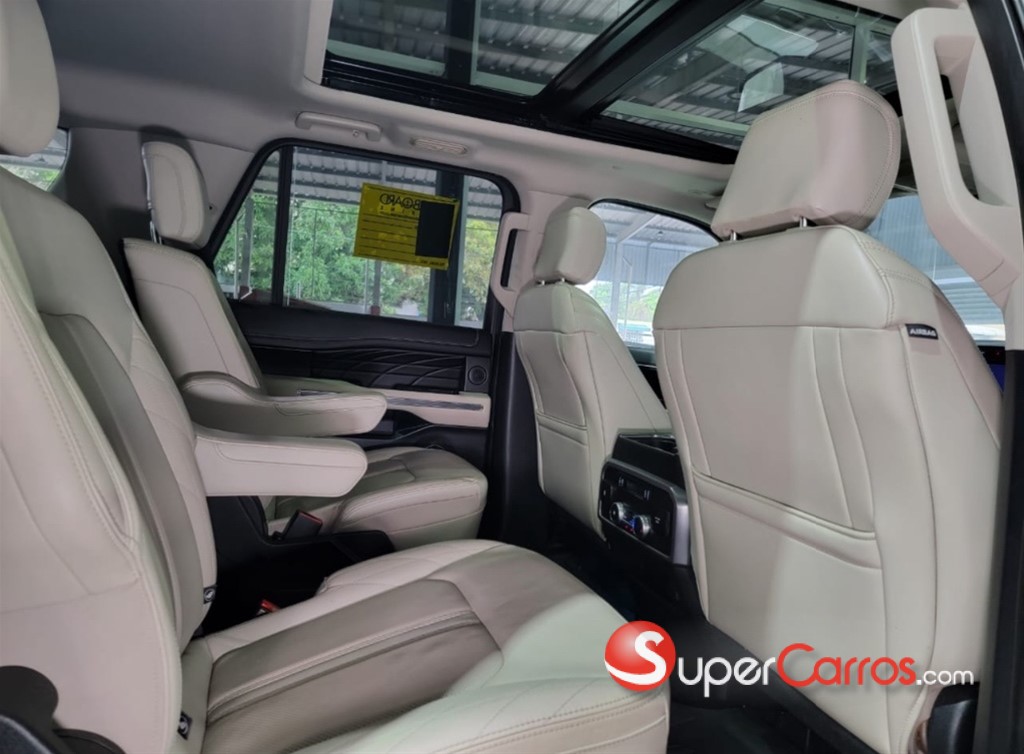 2019 Ford Expedition Platinum — foto 7 / 12