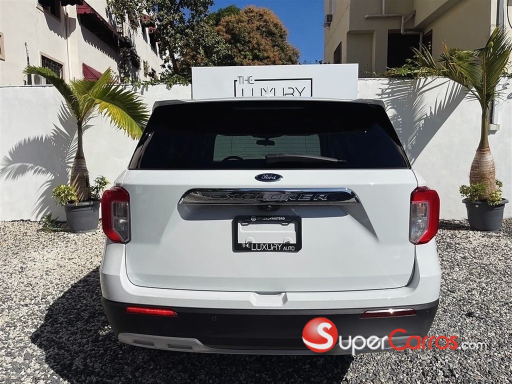 2020 Ford Explorer XLT ECOBOOST — foto 3 / 6