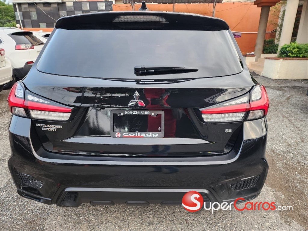 2020 Mitsubishi Motors Outlander Sport SE — foto 3 / 9