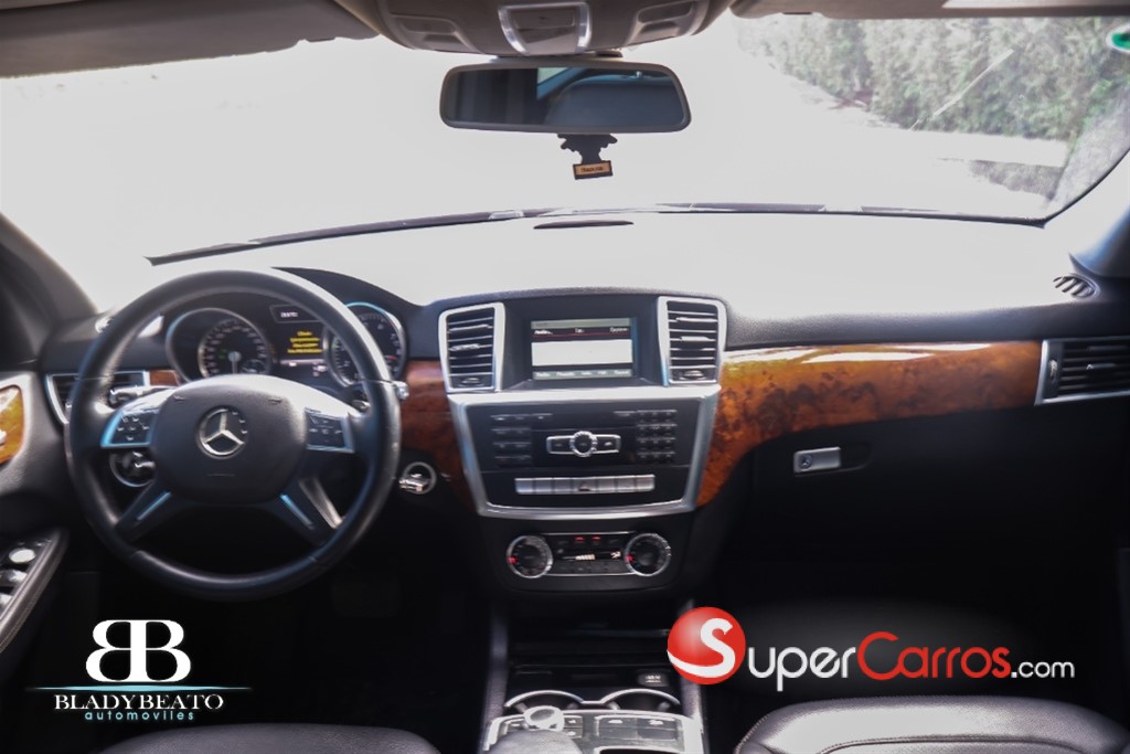 2013 Mercedes-Benz Clase ML 300 4 Matic — foto 9 / 12