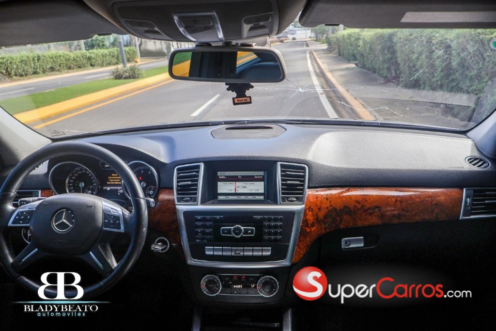 2013 Mercedes-Benz Clase ML 300 4 Matic — foto 10 / 12