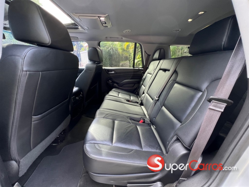 2017 Chevrolet Tahoe LT — foto 8 / 12